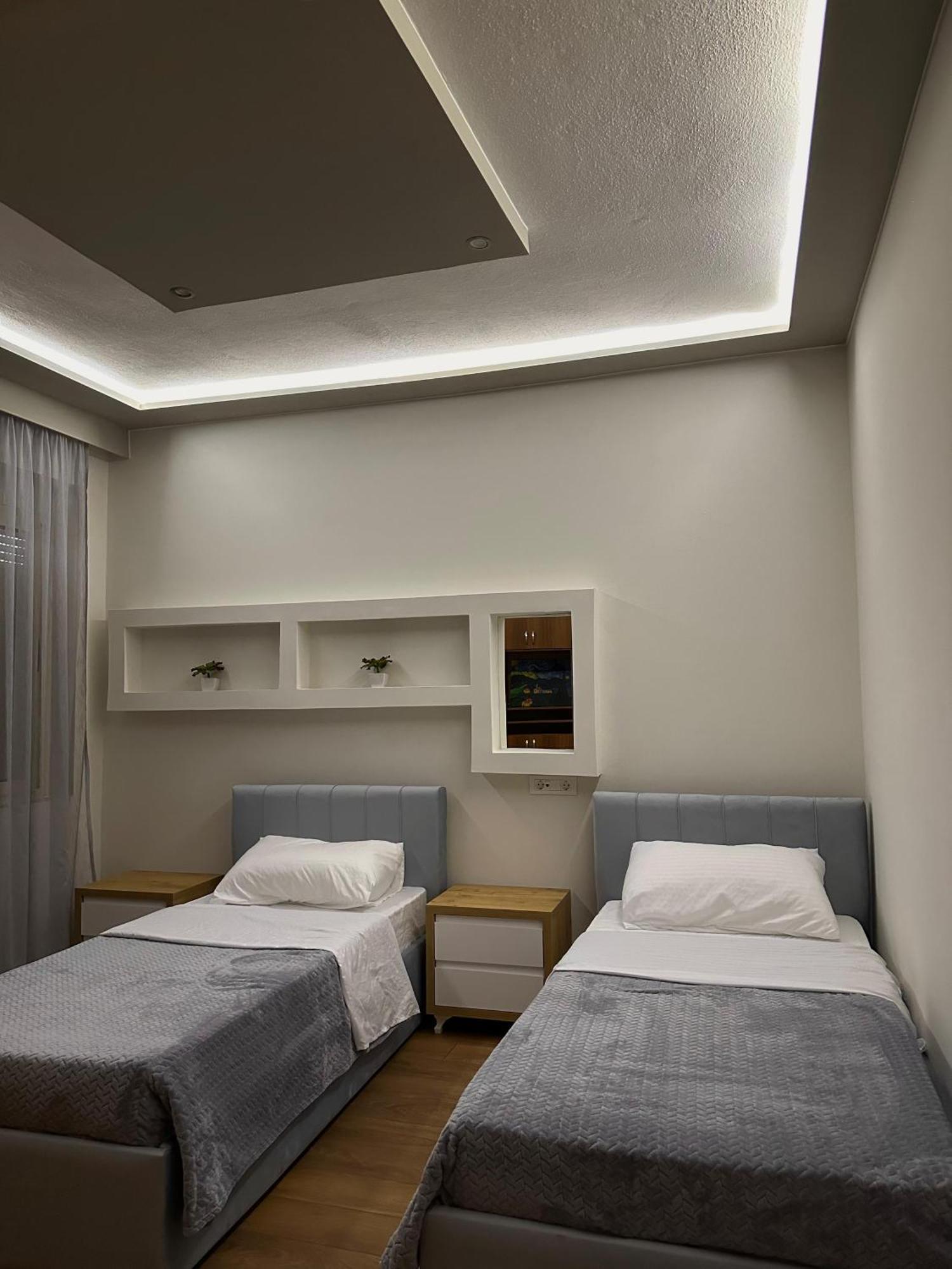 Sea View Apartament. Luxury Area In Durres Beach. Lägenhet Exteriör bild