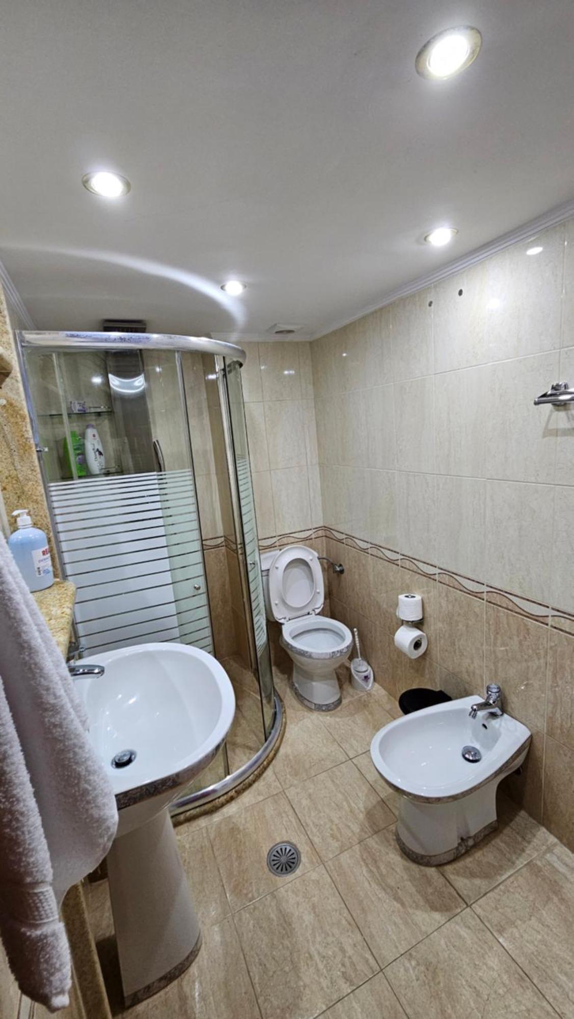 Sea View Apartament. Luxury Area In Durres Beach. Lägenhet Exteriör bild